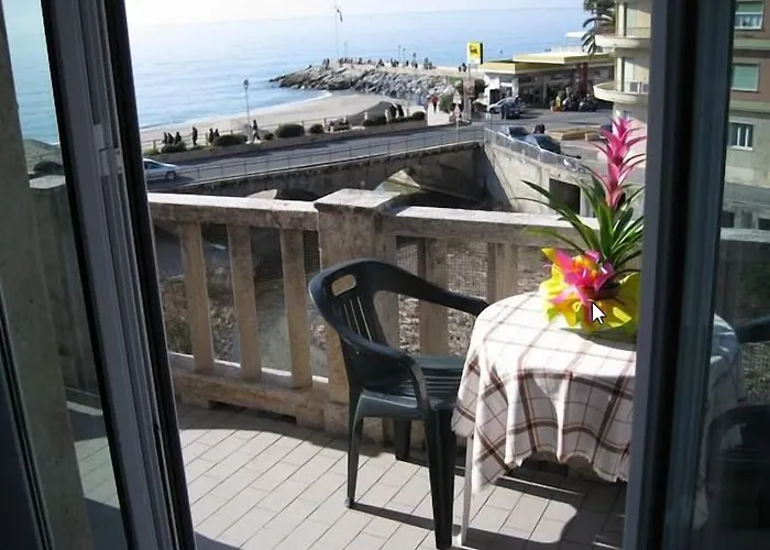 Corallo 3* Finale Ligure